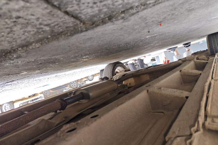 Used BAIC E Series 2012 Hatchback 1.5L Manual Leshang Version Chassis Front Right