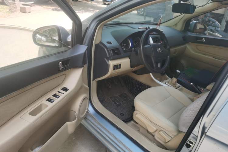 Used BAIC E Series 2012 Hatchback 1.3L Manual Liking Edition Driver Seat