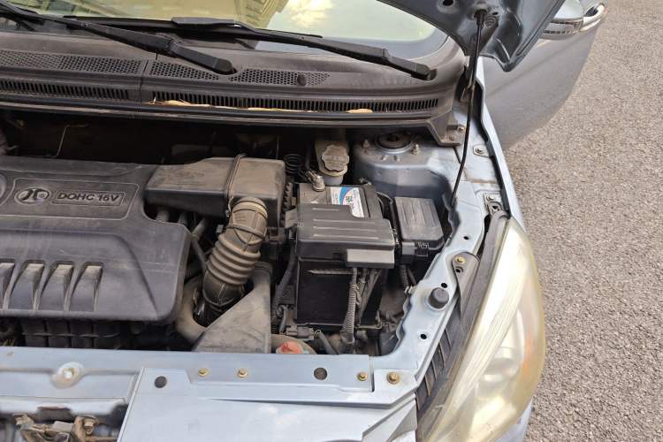 Used BAIC E Series 2012 Hatchback 1.5L Manual Leshang Version Engine Bay Left