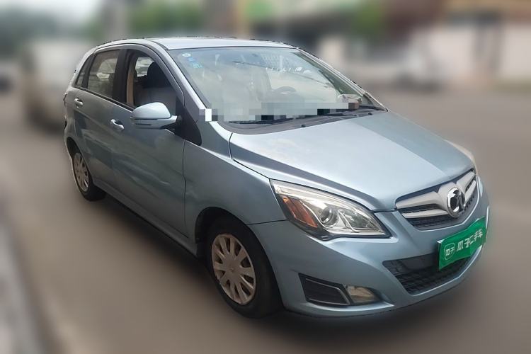 Used BAIC E Series 2012 Hatchback 1.3L Manual Liking Edition Front Right 45 Deg
