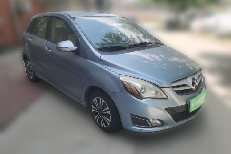 Used BAIC E Series 2012 Hatchback 1.3L Manual Liking Edition Front Right 45 Deg