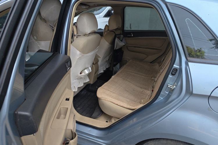 Used BAIC E Series 2012 Hatchback 1.5L Manual Leshang Version Left Rear Seat