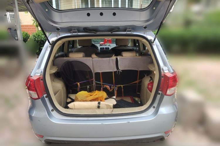 Used BAIC E Series 2012 Hatchback 1.3L Manual Liking Edition Trunk