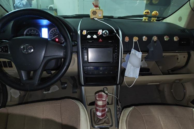 Used BAIC E Series 2012 Hatchback 1.5L Manual Leshang Version Center Console