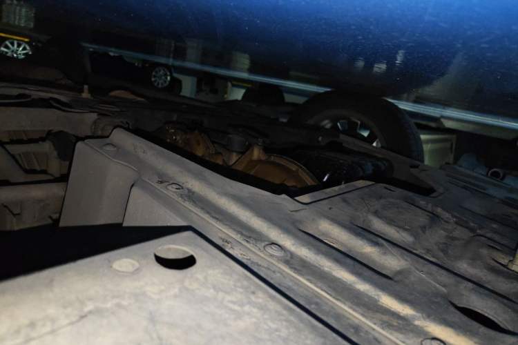 Used BAIC E Series 2012 Hatchback 1.5L Manual Leshang Version Chassis Front Right
