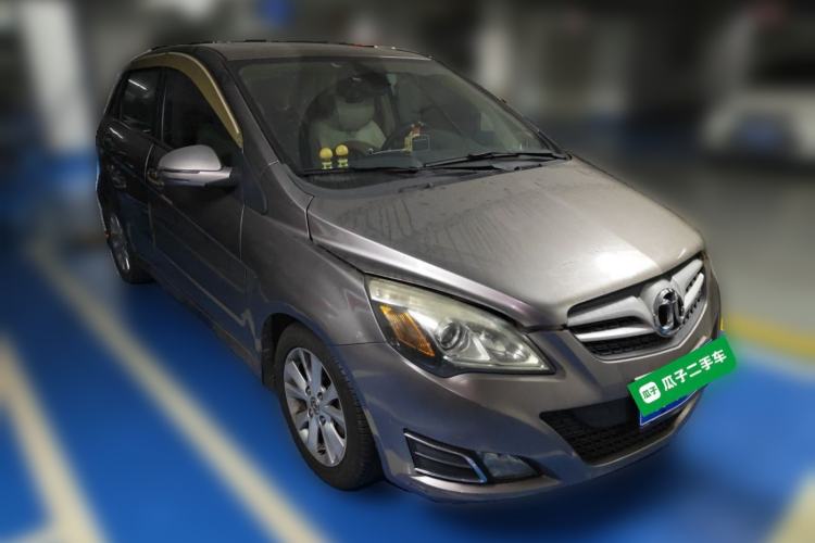 Used BAIC E Series 2012 Hatchback 1.5L Manual Leshang Version Front Right 45 Deg