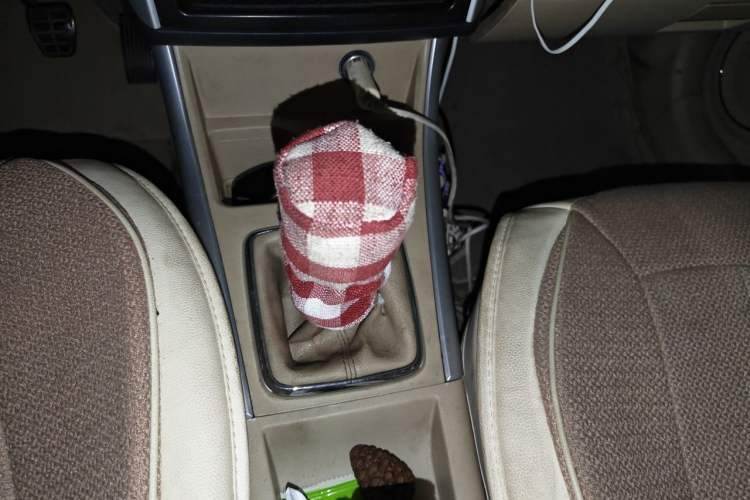 Used BAIC E Series 2012 Hatchback 1.5L Manual Leshang Version Gear Lever