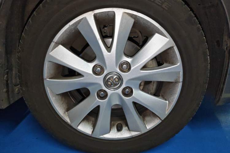 Used BAIC E Series 2012 Hatchback 1.5L Manual Leshang Version Right Front Wheel Hub