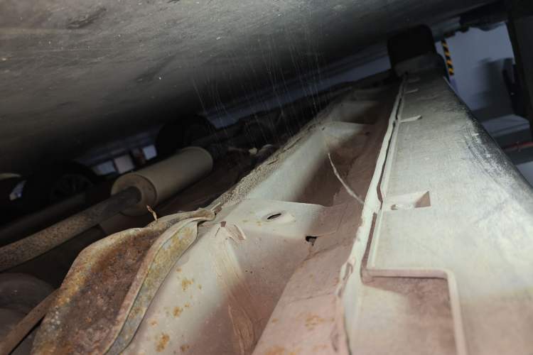 Used BAIC E Series 2012 Hatchback 1.5L Manual Leshang Version Chassis Rear Left