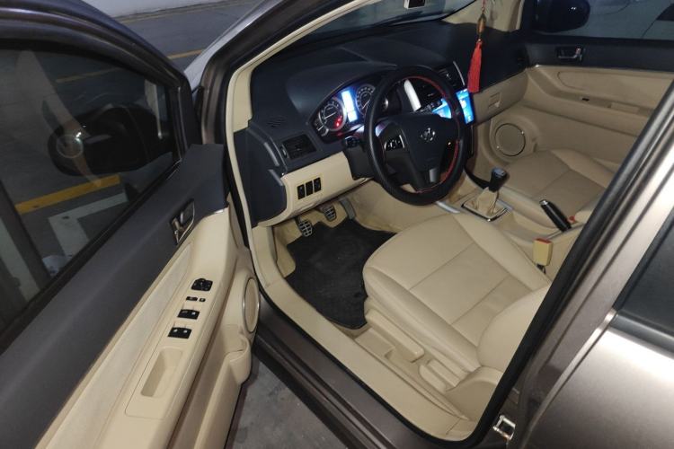 Used BAIC E Series 2012 Hatchback 1.5L Manual Leshang Version Driver Seat