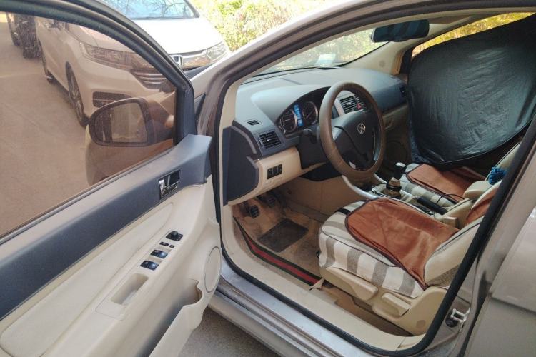 Used BAIC E Series 2012 Hatchback 1.3L Manual Liking Edition Driver Seat