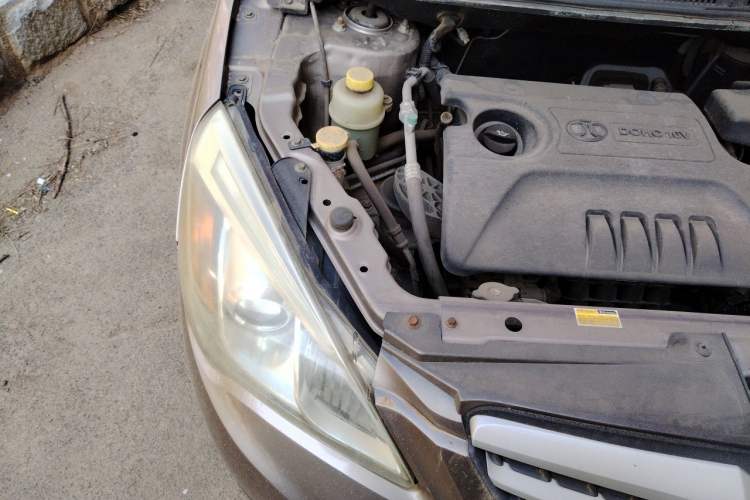 Used BAIC E Series 2012 Hatchback 1.3L Manual Liking Edition Engine Bay Right