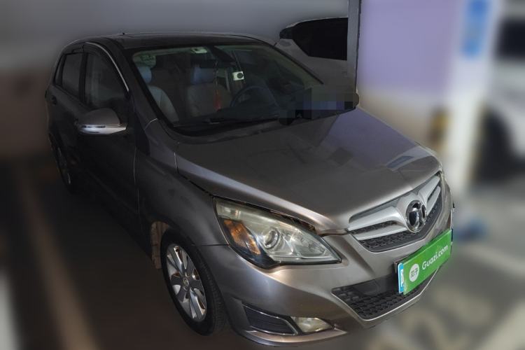 Used BAIC E Series 2012 Hatchback 1.5L Manual Leshang Version Front Right 45 Deg