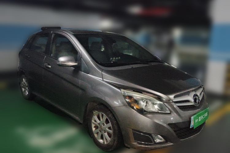 Used BAIC E Series 2012 Hatchback 1.5L Manual Leshang Version Front Right 45 Deg