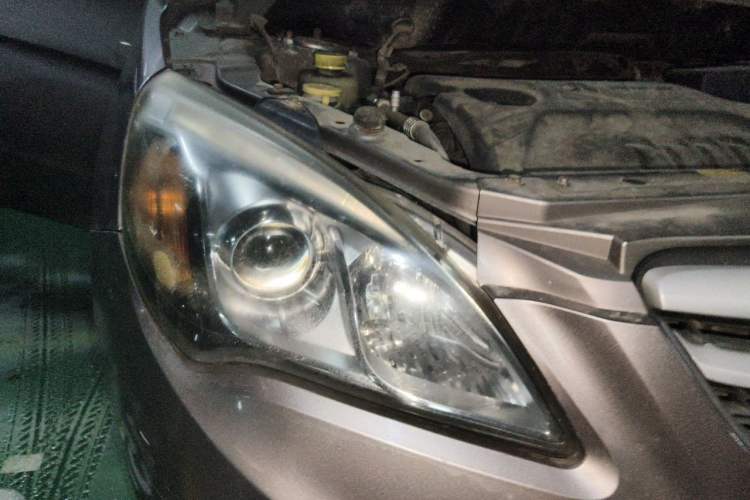 Used BAIC E Series 2012 Hatchback 1.5L Manual Leshang Version Right Front Headlight