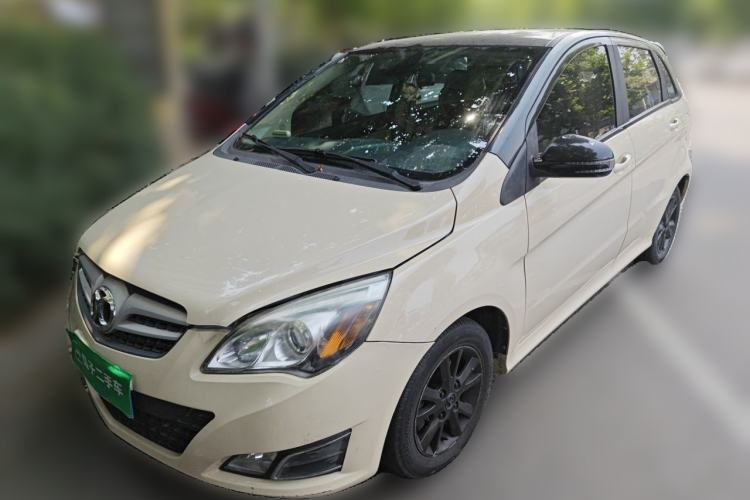 Used BAIC E Series 2012 Hatchback 1.5L Automatic Leshang Version Guazi used car, China used car export, Used car for sale, Used  cars, Cheapest cars for sale