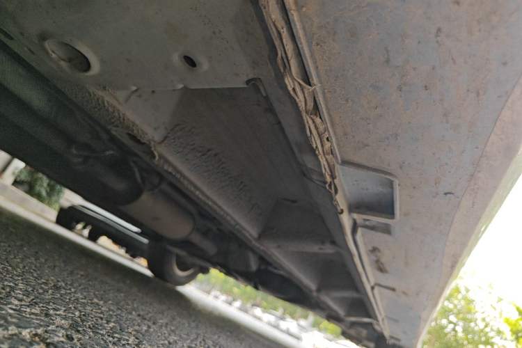 Used BAIC E Series 2012 Hatchback 1.5L Automatic Leshang Version Chassis Front Left