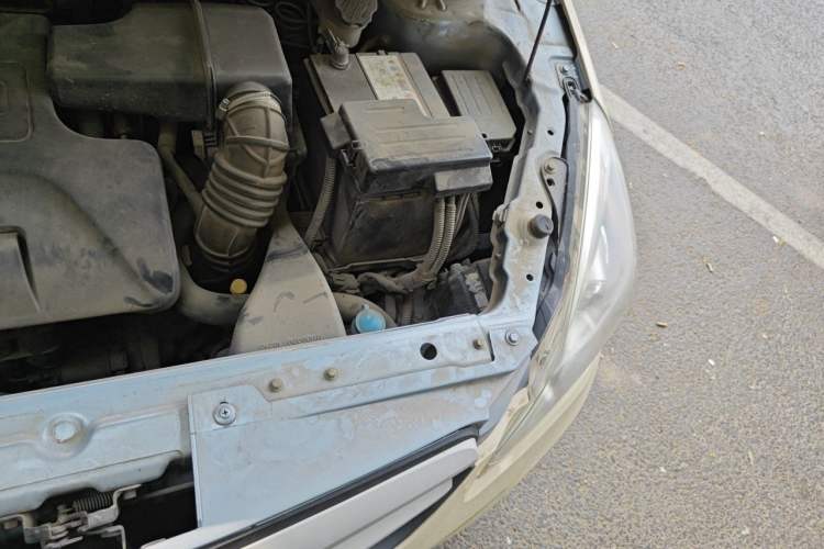 Used BAIC E Series 2012 Hatchback 1.5L Automatic Leshang Version Engine Bay Left