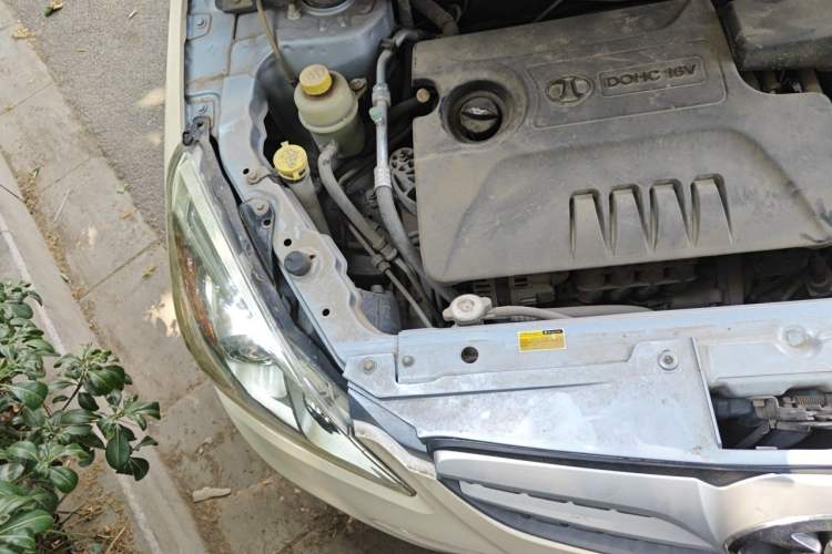 Used BAIC E Series 2012 Hatchback 1.5L Automatic Leshang Version Engine Bay Right