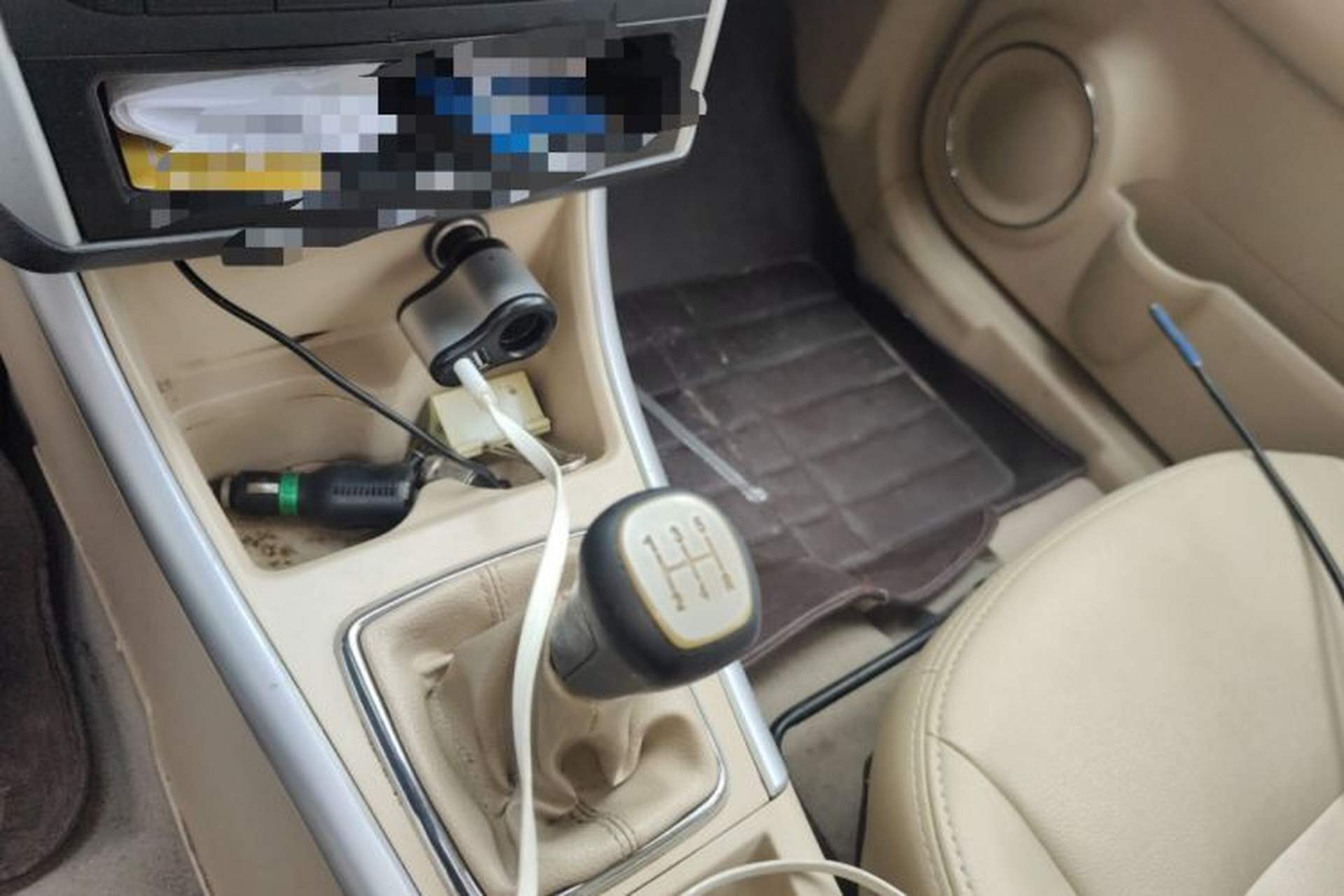 Used BAIC E Series 2012 Hatchback 1.5L Manual Leshang Version Gear Lever