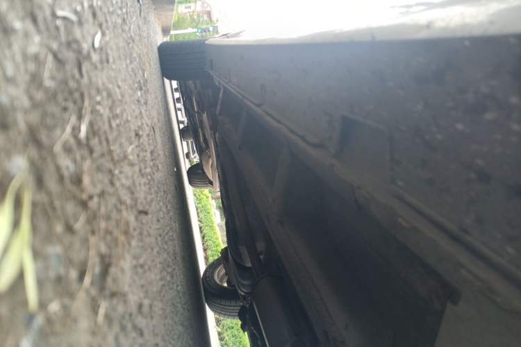 Used BAIC E Series 2012 Hatchback 1.5L Automatic Leshang Version Chassis Front Right