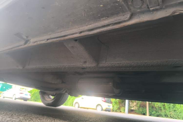 Used BAIC E Series 2012 Hatchback 1.5L Automatic Leshang Version Chassis Front Right