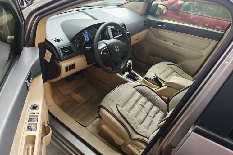 Used BAIC E Series 2012 Hatchback 1.5L Automatic Leshang Version Driver Seat