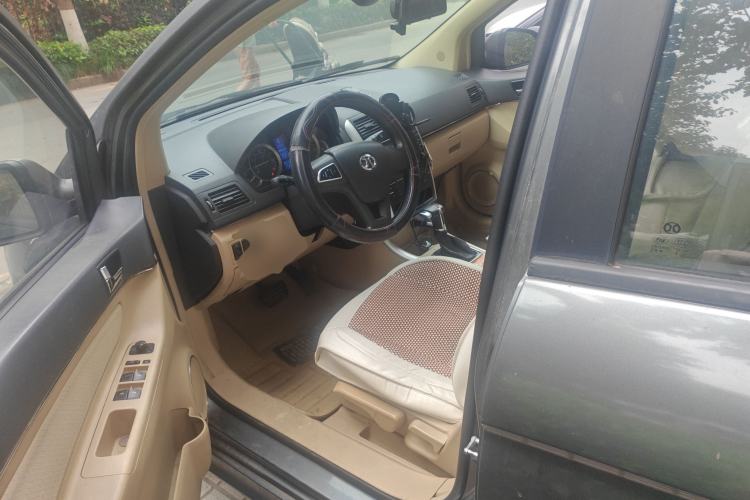 Used BAIC E Series 2012 Hatchback 1.5L Automatic Leshang Version Driver Seat