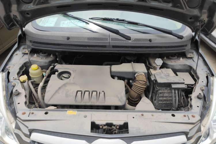 Used BAIC E Series 2012 Hatchback 1.5L Manual Leshang Version Engine Bay