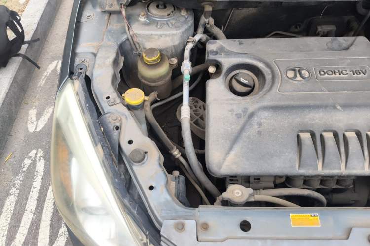 Used BAIC E Series 2012 Hatchback 1.5L Automatic Leshang Version Engine Bay Right