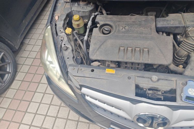 Used BAIC E Series 2012 Hatchback 1.5L Automatic Leshang Version Engine Bay Right