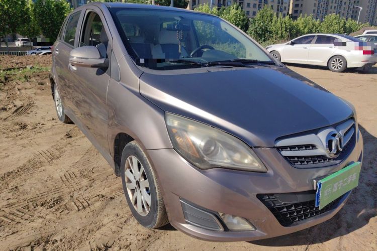 Used BAIC E Series 2012 Hatchback 1.3L Manual Liking Edition Front Right 45 Deg