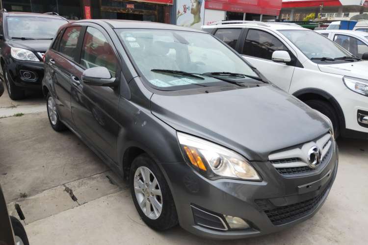 Used BAIC E Series 2012 Hatchback 1.5L Manual Leshang Version Front Right 45 Deg