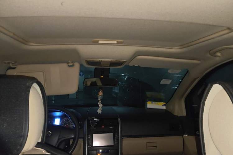 Used BAIC E Series 2012 Hatchback 1.5L Automatic Leshang Version Headliner