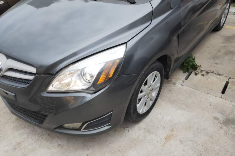 Used BAIC E Series 2012 Hatchback 1.5L Manual Leshang Version Left Front Headlight