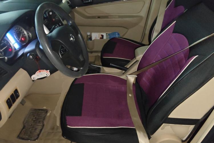 Used BAIC E Series 2012 Hatchback 1.5L Automatic Leshang Version Left Front Seat