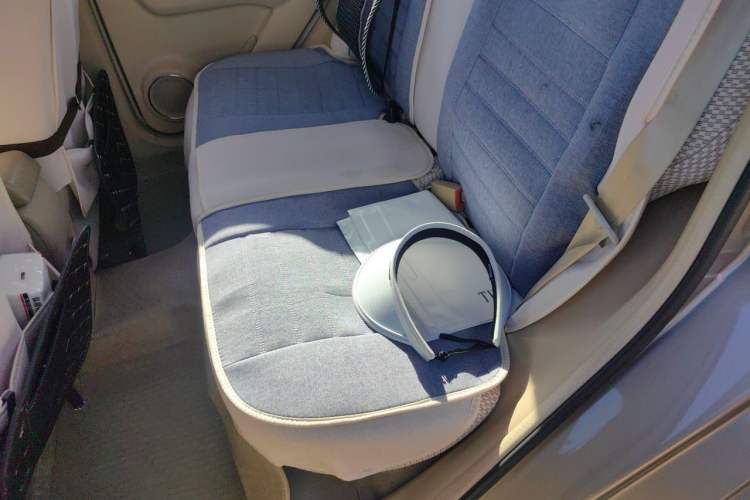 Used BAIC E Series 2012 Hatchback 1.3L Manual Liking Edition Left Rear Seat