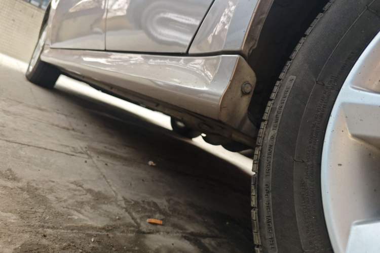 Used BAIC E Series 2012 Hatchback 1.5L Automatic Leshang Version Left Side Sill
