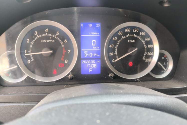 Used BAIC E Series 2012 Hatchback 1.5L Automatic Leshang Version Odometer Close Up