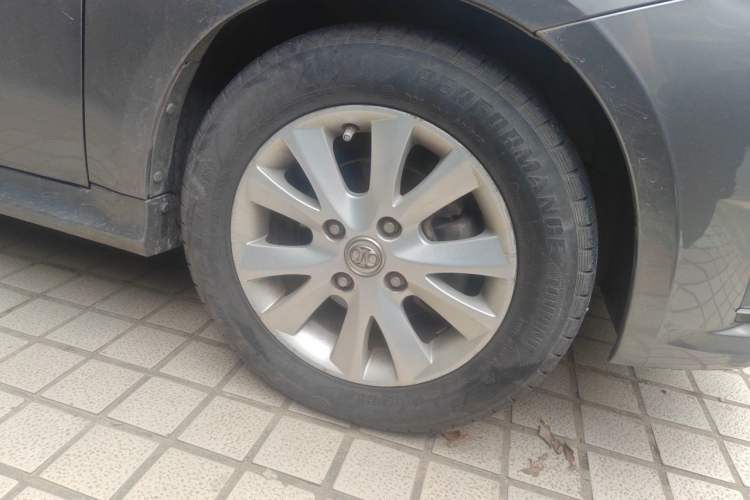 Used BAIC E Series 2012 Hatchback 1.5L Automatic Leshang Version Right Front Wheel Hub