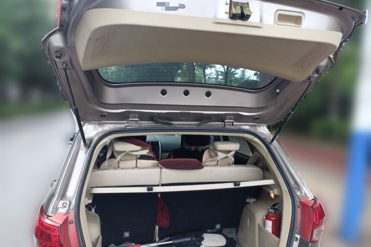Used BAIC E Series 2012 Hatchback 1.5L Automatic Leshang Version Trunk