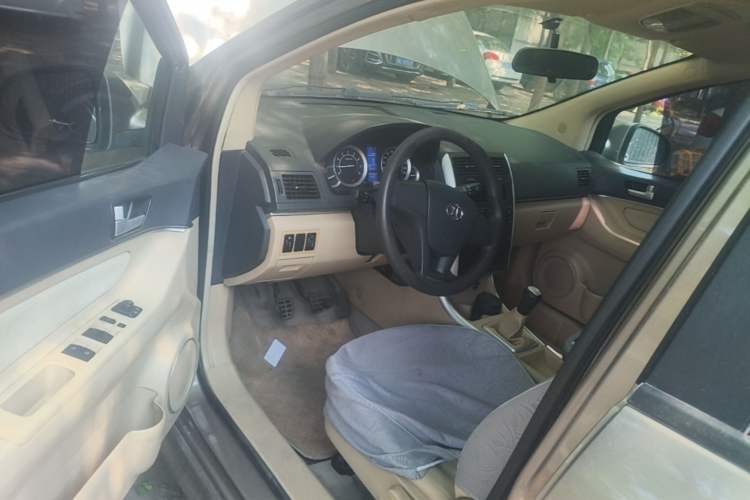 Used BAIC E Series 2012 Hatchback 1.3L Manual Liking Edition Driver Seat