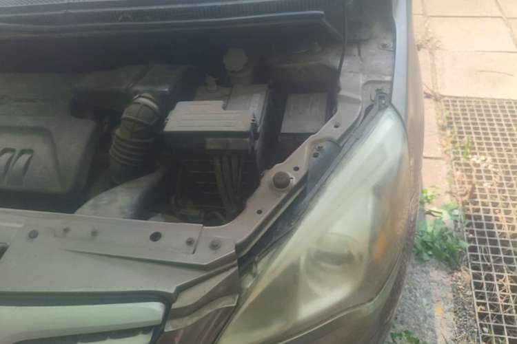 Used BAIC E Series 2012 Hatchback 1.3L Manual Liking Edition Engine Bay Left