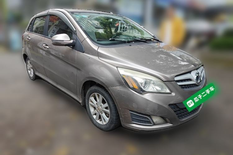 Used BAIC E Series 2012 Hatchback 1.5L Automatic Leshang Version Front Right 45 Deg