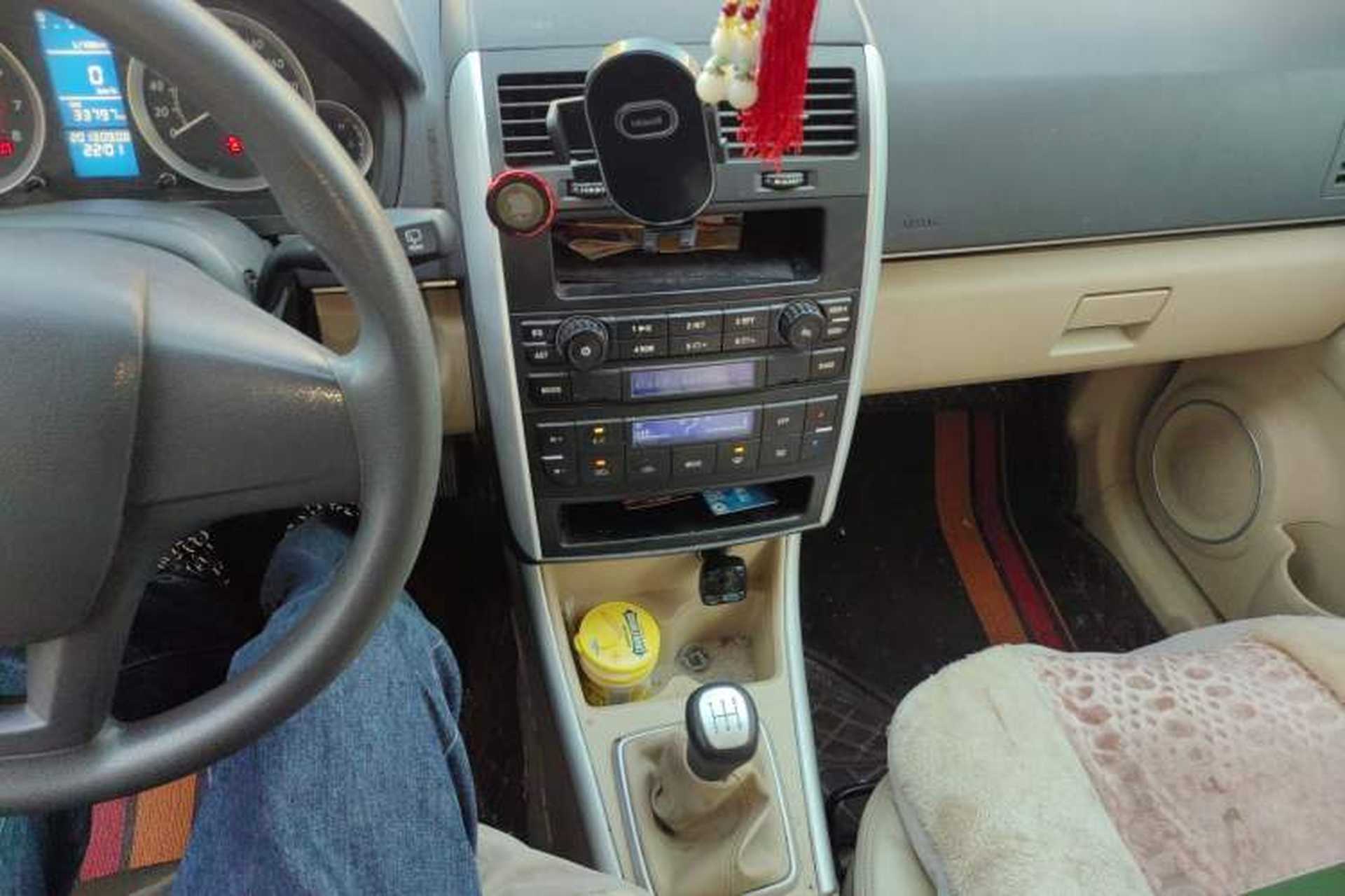 Used BAIC E Series 2012 Hatchback 1.3L Manual Liking Edition Audio And AC Panel