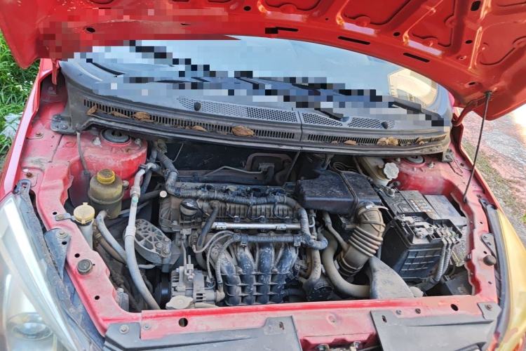 Used BAIC E Series 2012 Hatchback 1.3L Manual Liking Edition Engine Bay