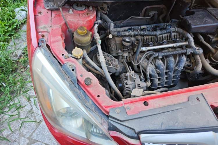 Used BAIC E Series 2012 Hatchback 1.3L Manual Liking Edition Engine Bay Right