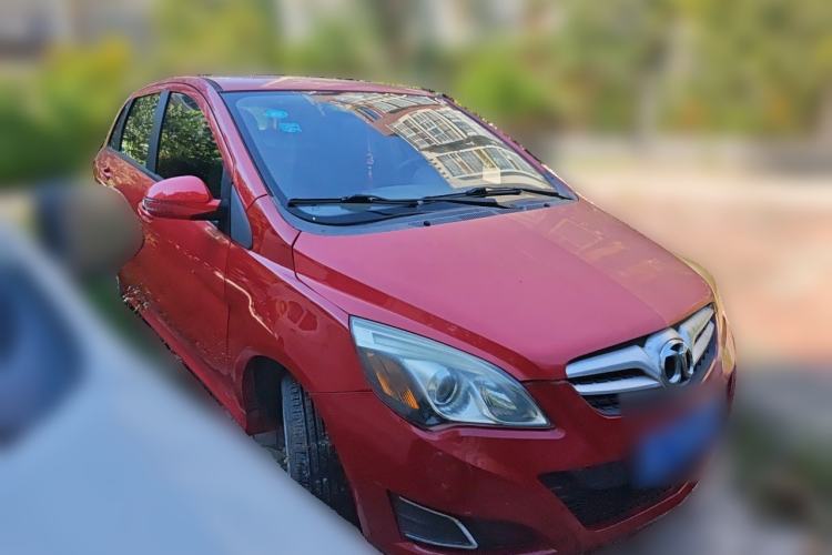Used BAIC E Series 2012 Hatchback 1.3L Manual Liking Edition Front Right 45 Deg