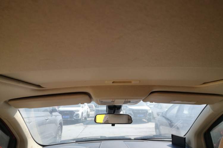 Used BAIC E Series 2012 Hatchback 1.5L Automatic Leshang Version Headliner