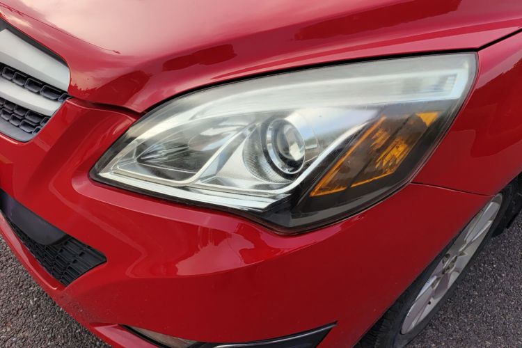 Used BAIC E Series 2012 Hatchback 1.5L Automatic Leshang Version Left Front Headlight